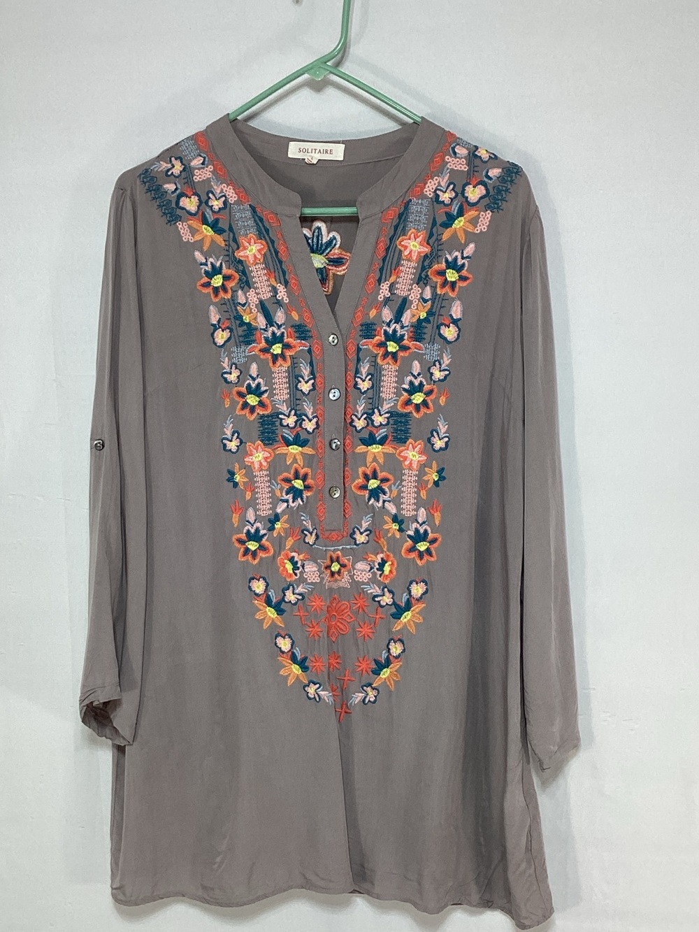 Solitaire large grayish Floral-Embroidered V-Neck Tunic